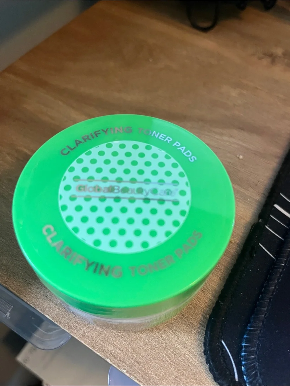 Brightening & Clarifying Toner Pads — Yellow and Green Lids